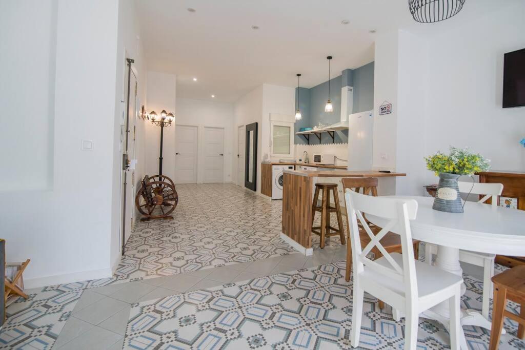 Cozy Flat In City Center Feel The Vibe Selfcheckin فالنسيا المظهر الخارجي الصورة