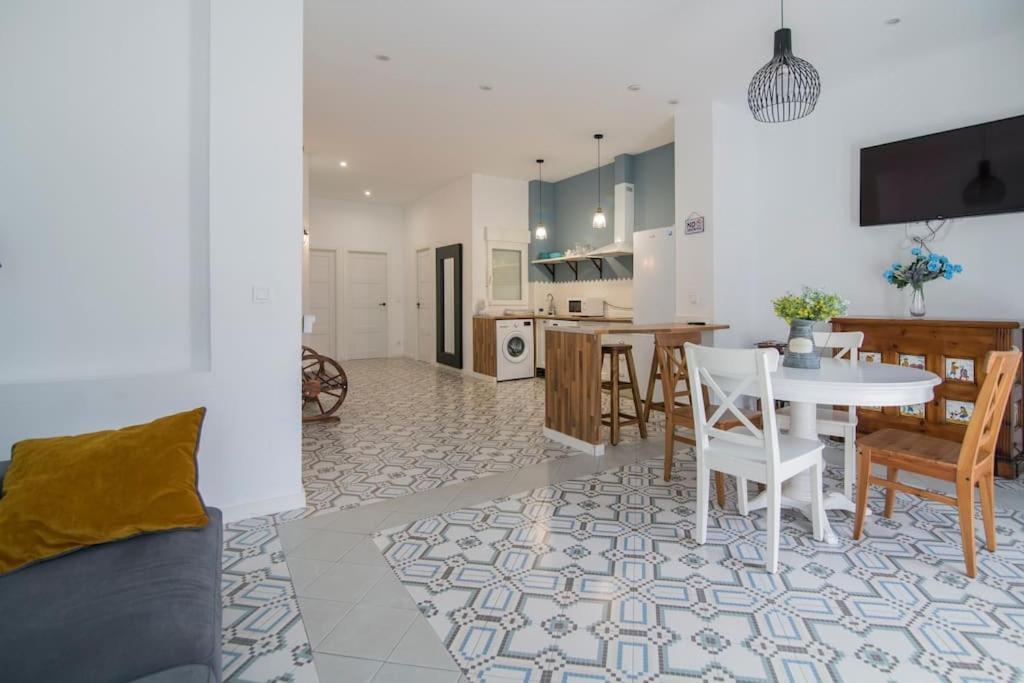 Cozy Flat In City Center Feel The Vibe Selfcheckin فالنسيا المظهر الخارجي الصورة